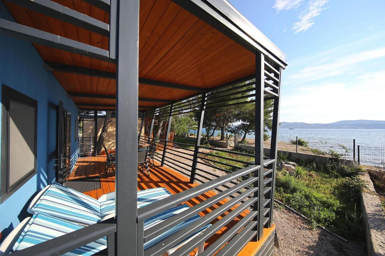Mobile Home Safir Биоград на Мору Екстериор снимка