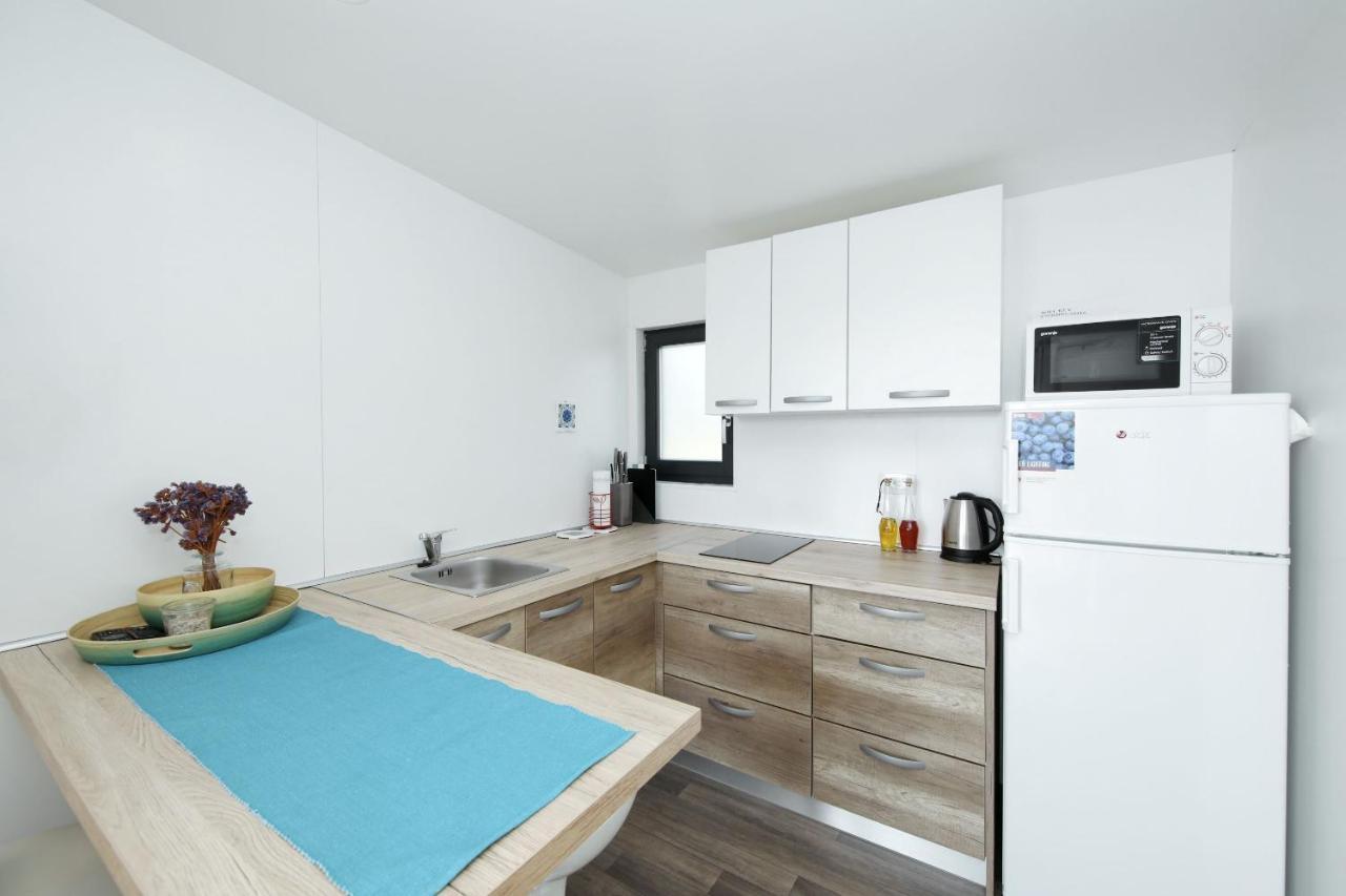 Mobile Home Safir Биоград на Мору Екстериор снимка